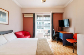Charlie city center room